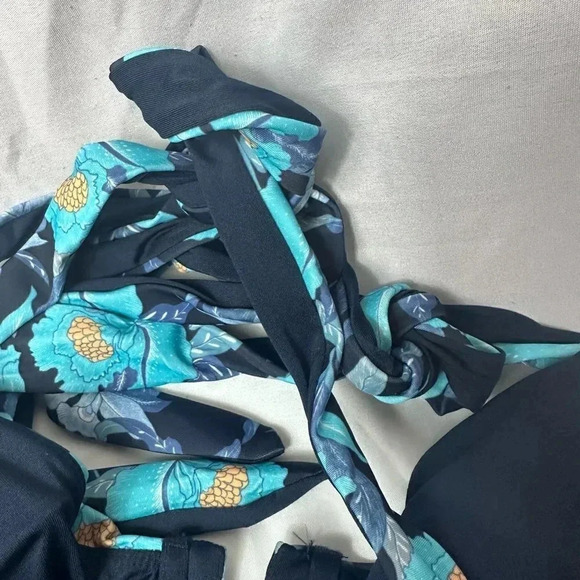 NWT Old Navy blue floral print swimsuit top size 4X - Picture 8 of 14